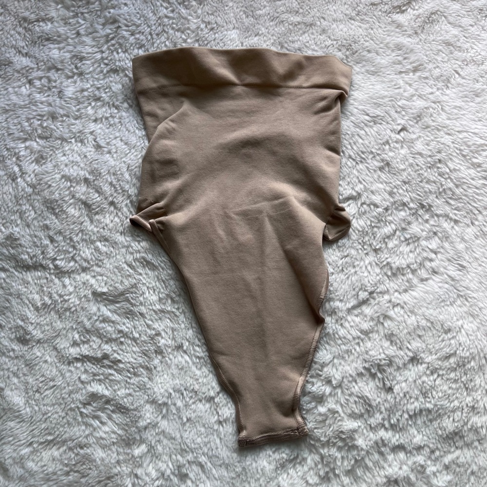 Skims Sculpting Thong Mid Waist Clay Tan Shapewear XS Panty Smoothing Underwear